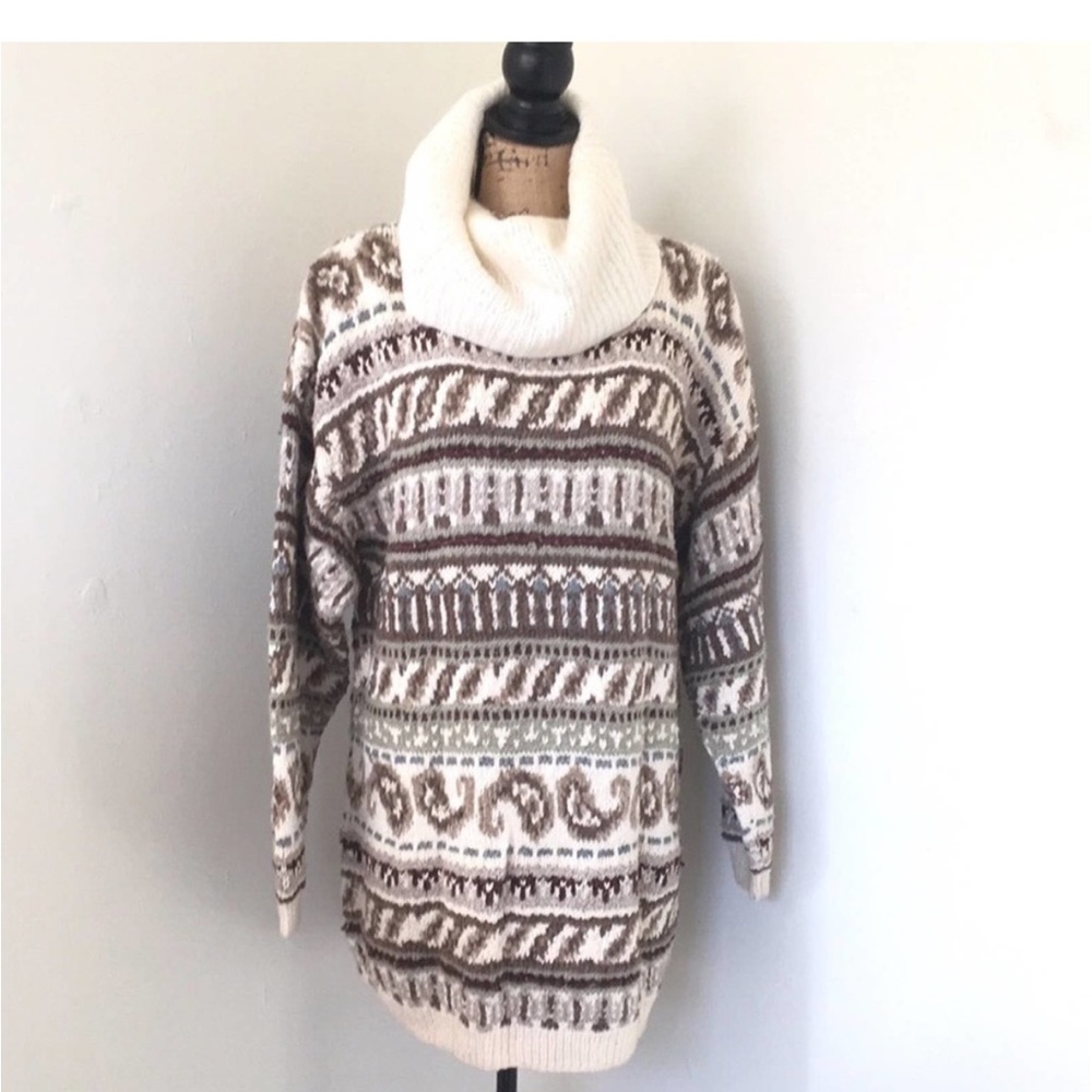 Liz Claiborne Hand Knitted Sweater vintage